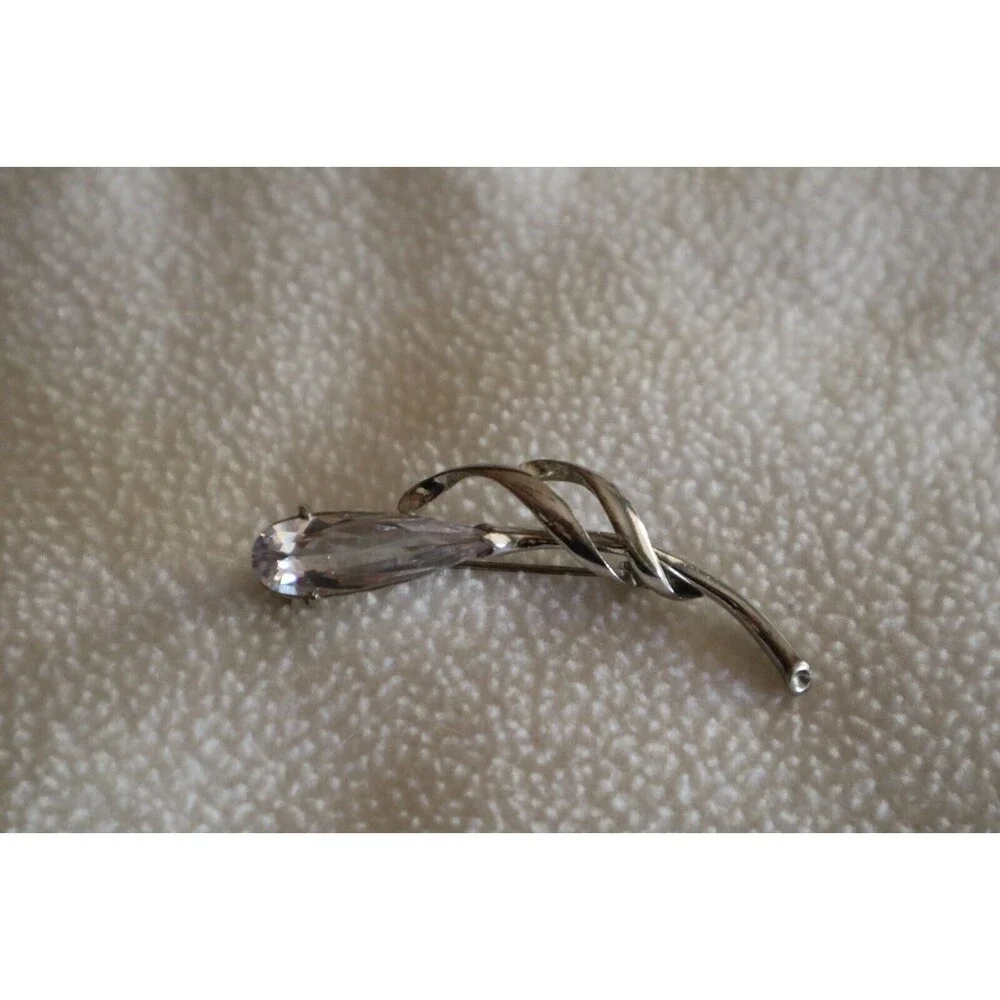 Vintage Abstract Loop Swirls Tear Drop Rain Drop Silver Toned Brooch 2.25